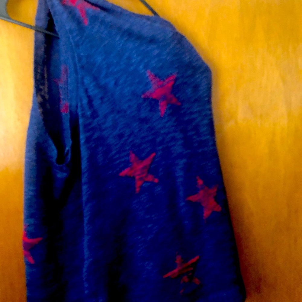 Sleeveless open sweater size 28. Worn once